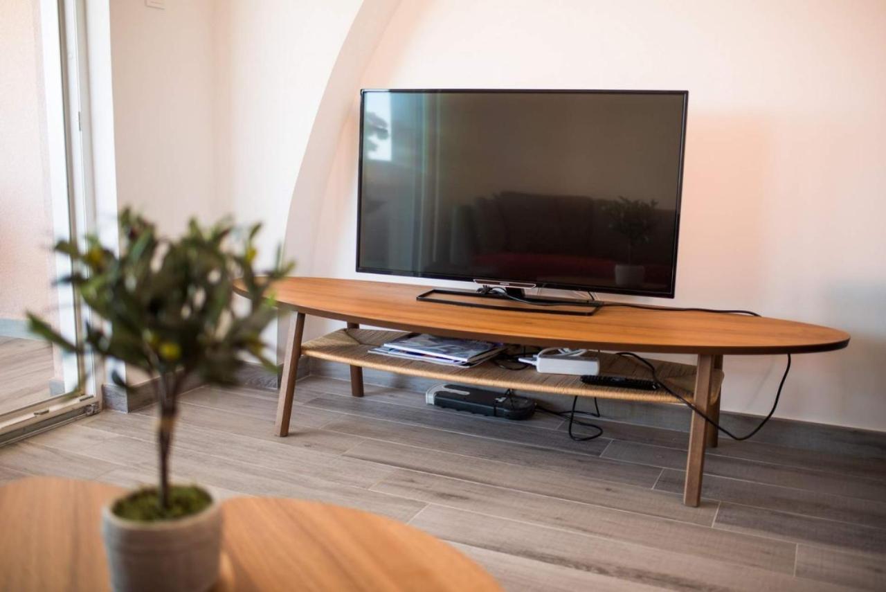 Apartman Zoe Vrbnik Ngoại thất bức ảnh